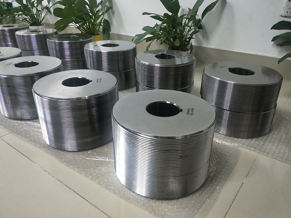 220mm OD thread rolling dies are ready for shipping